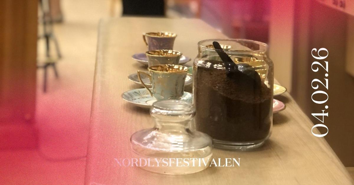 Illustrasjonsbilde, bilde av moccakoppe og kaffe 